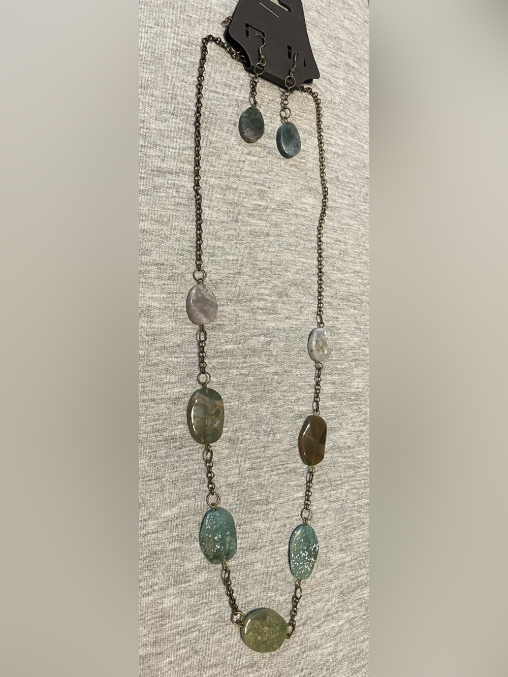 Multi-Tone Agate, Brass Link Necklace with Matching Earrings - Women Jewelry